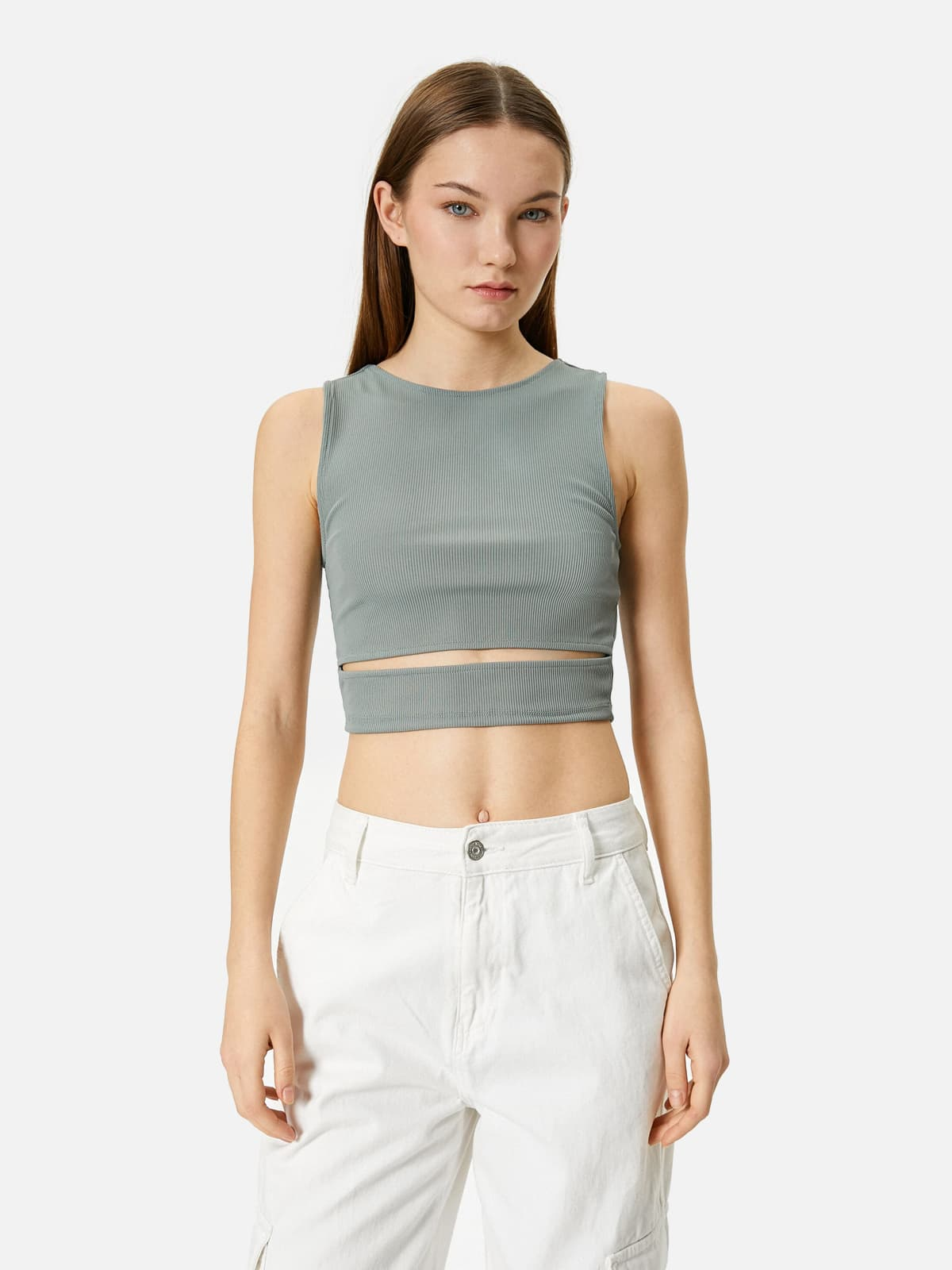 Short-Fit Sporty Round Neck T-shirt - Green