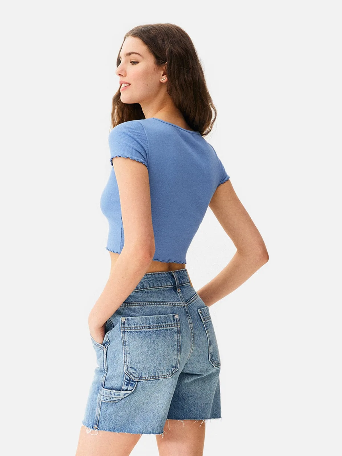 Short-Sleeve Tight Crop Top - Image 3