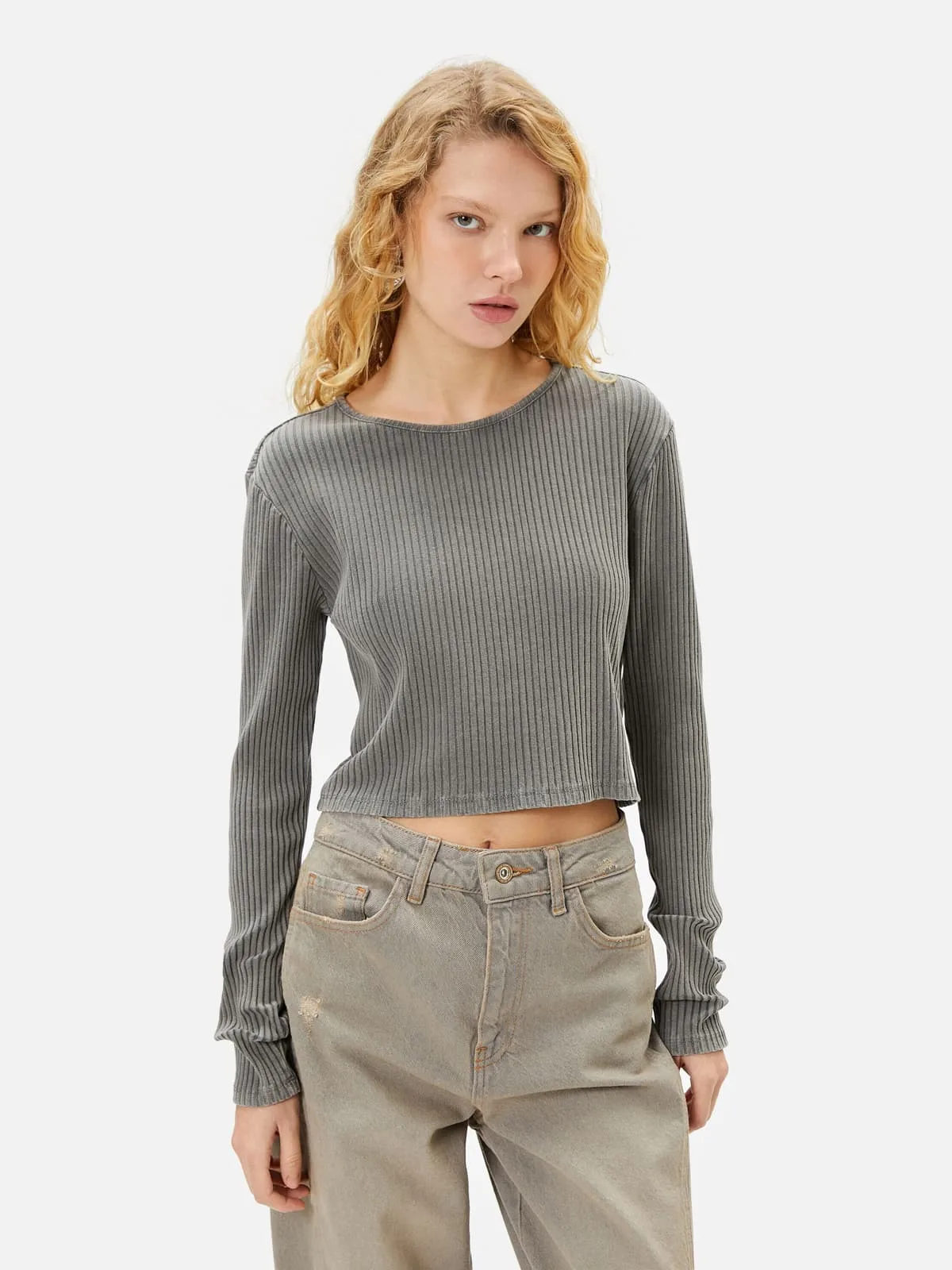 Cotton Long-Sleeve Crop T-shirt - Image 4