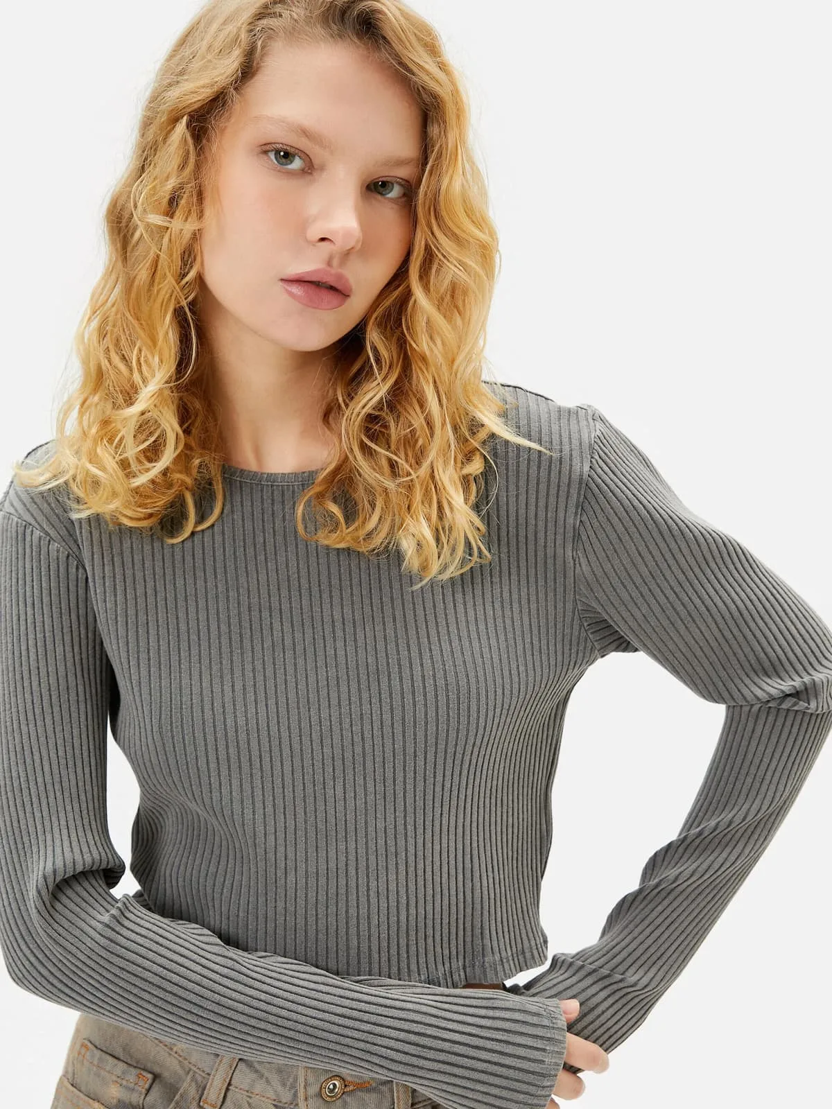 Cotton Long-Sleeve Crop T-shirt - Image 5